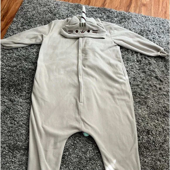 Pusheen pusheenicorn onesie adult excellent preowned retired - Picture 1 of 4